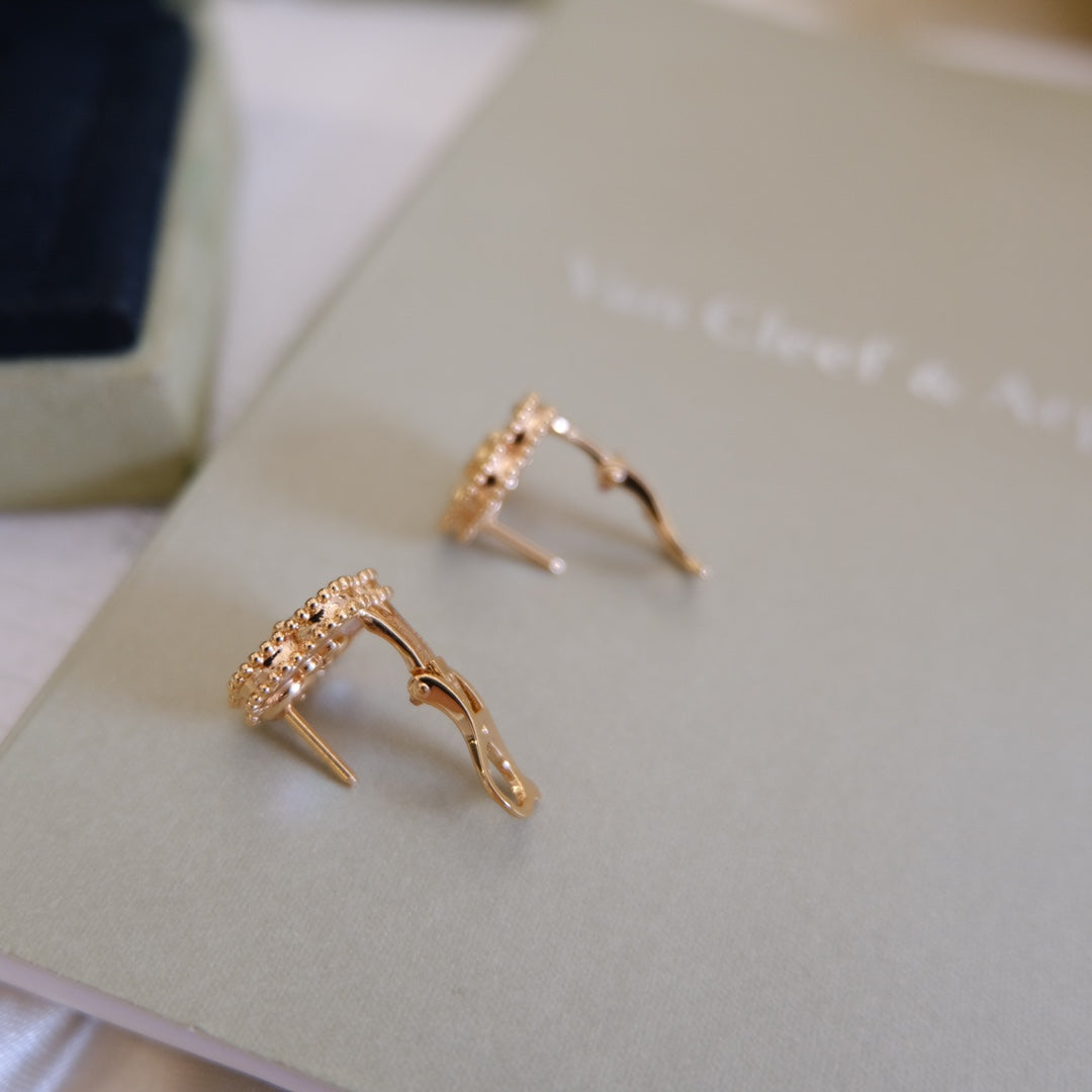 [AuraEcho]LUCKY PINK GOLD WHITE MOP EARRINGS