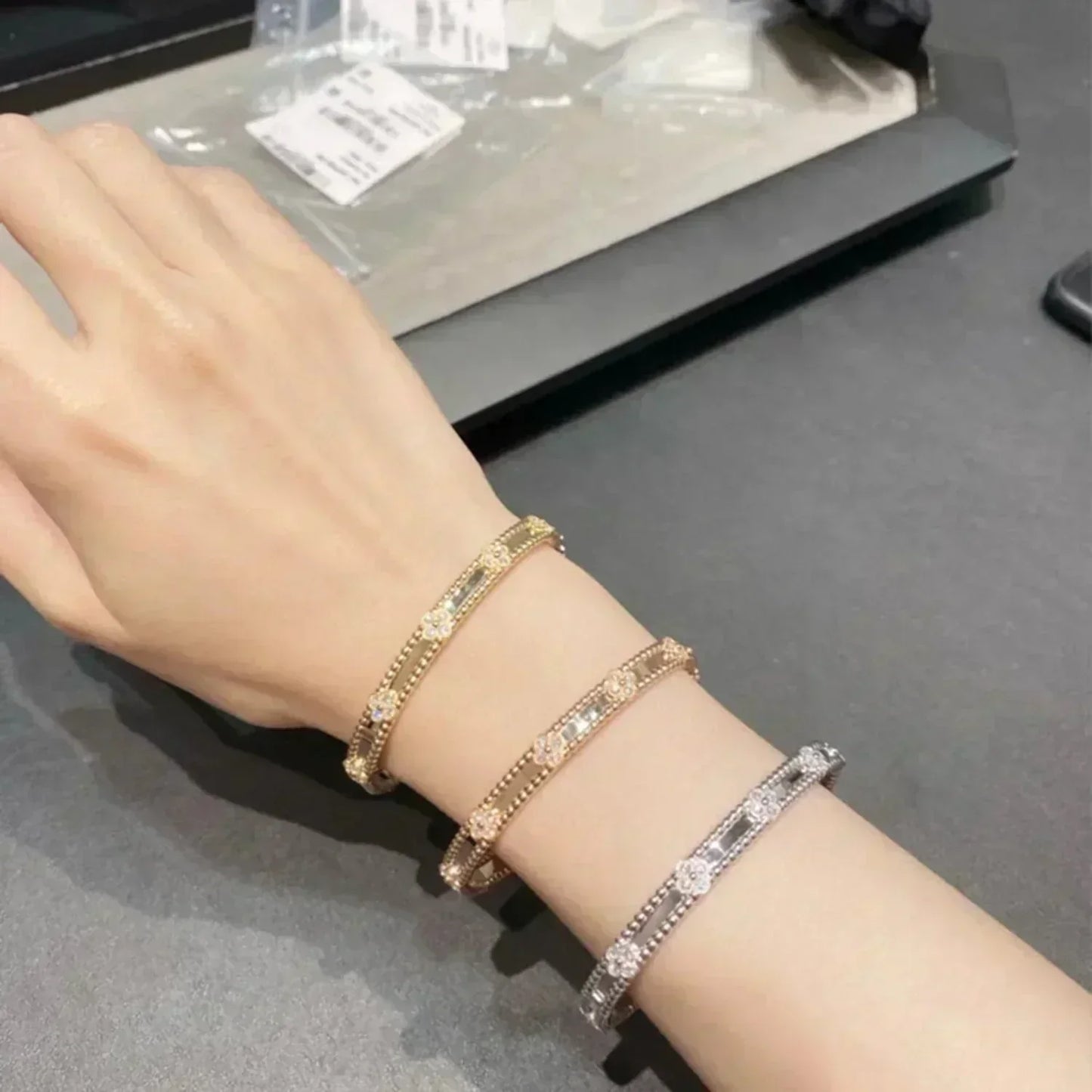 [AuraEcho]CLOVER BRACELET 4MM DIAMONDS