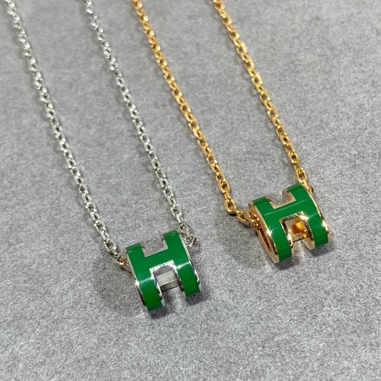 [AuraEcho]POP H GREEN NECKLACE SILVER AND GOLD